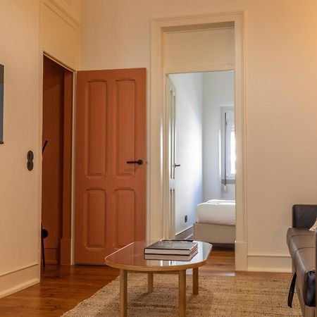 Alvalade 58 - Charming 2 Bedroom Apartment With Ac Near The Airport And City Center Lisbon Bagian luar foto