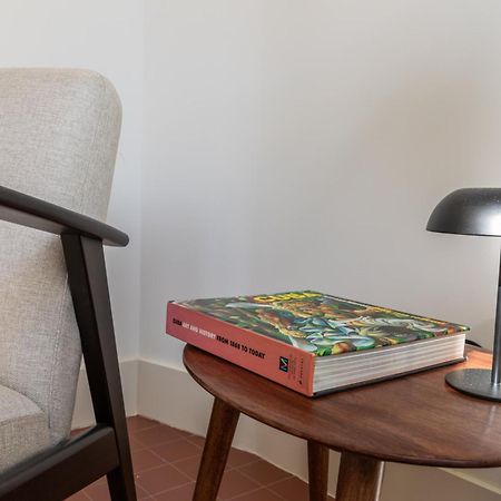 Alvalade 58 - Charming 2 Bedroom Apartment With Ac Near The Airport And City Center Lisbon Bagian luar foto