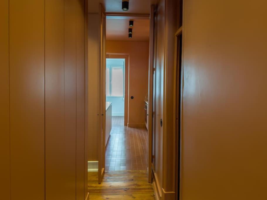 Alvalade 58 - Charming 2 Bedroom Apartment With Ac Near The Airport And City Center Lisbon Bagian luar foto