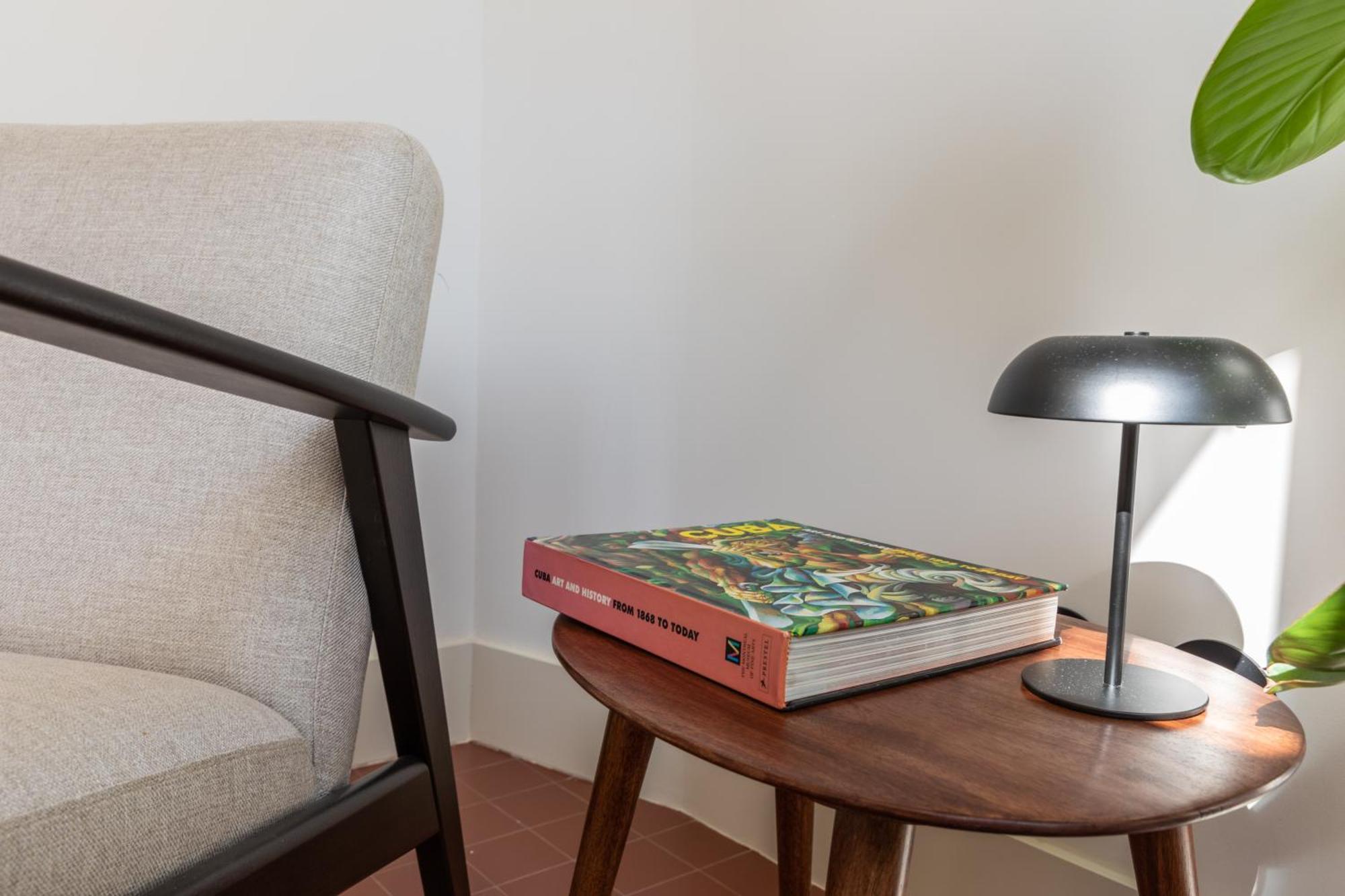 Alvalade 58 - Charming 2 Bedroom Apartment With Ac Near The Airport And City Center Lisbon Bagian luar foto