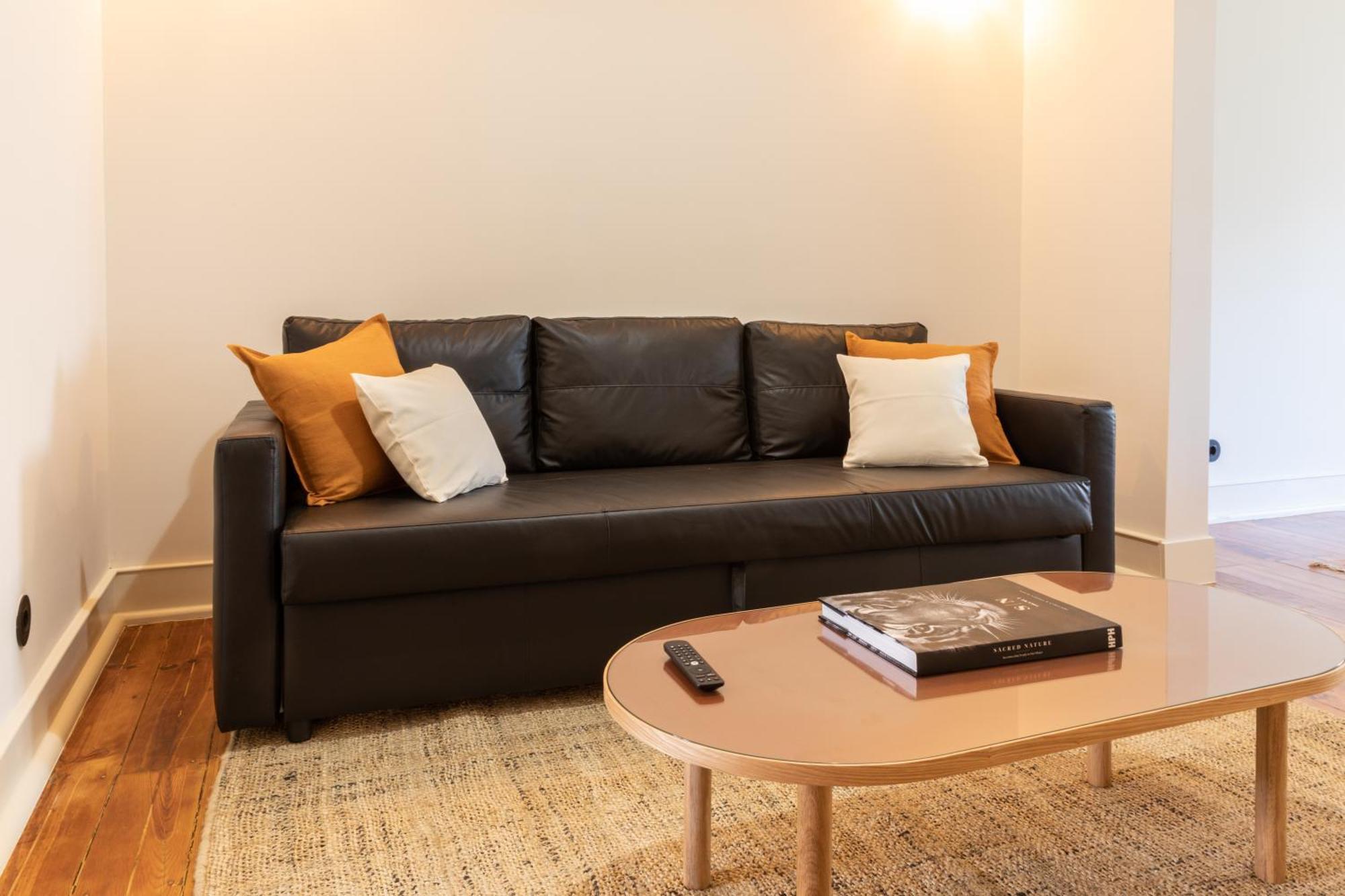 Alvalade 58 - Charming 2 Bedroom Apartment With Ac Near The Airport And City Center Lisbon Bagian luar foto