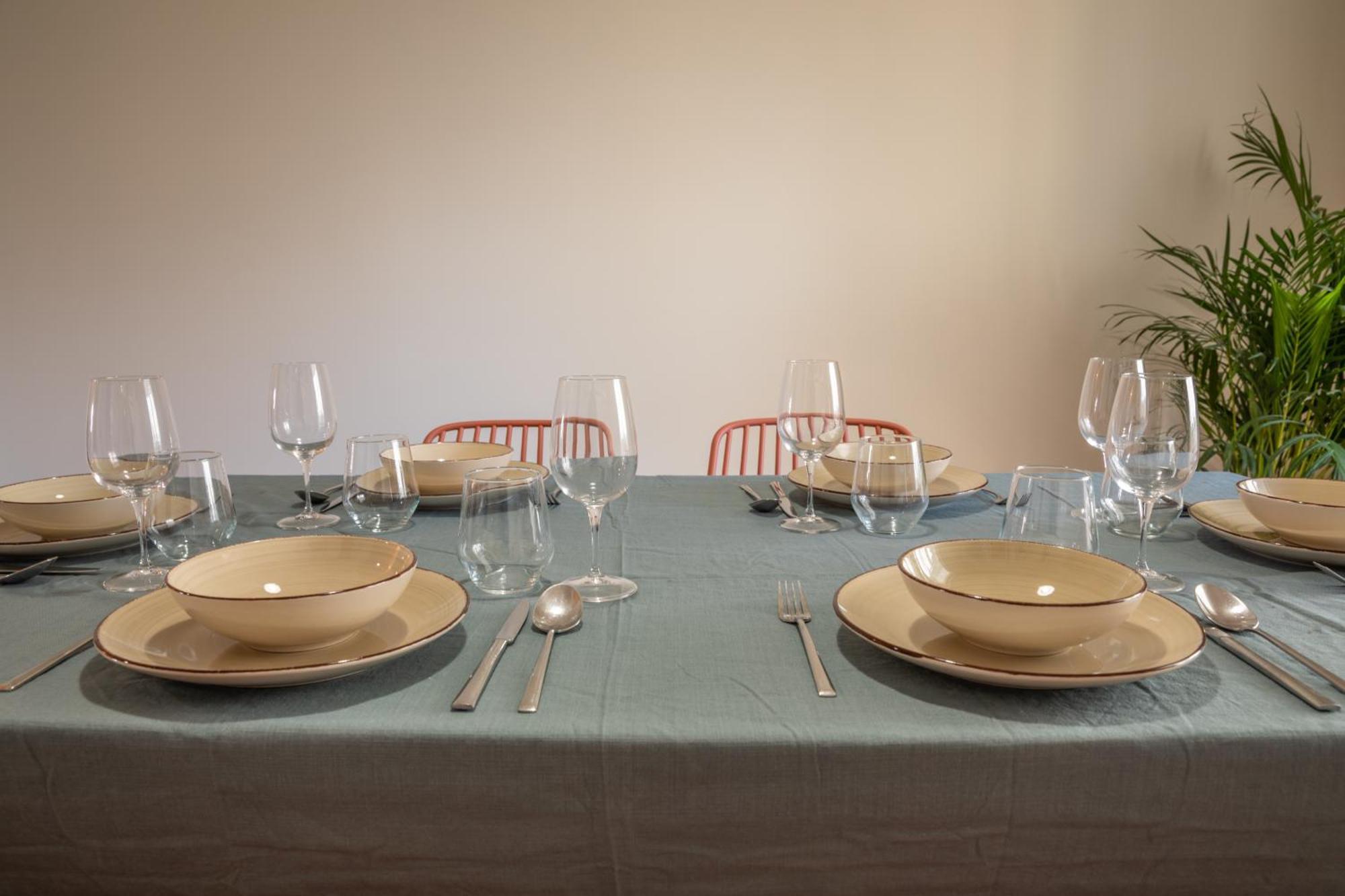 Alvalade 58 - Charming 2 Bedroom Apartment With Ac Near The Airport And City Center Lisbon Bagian luar foto