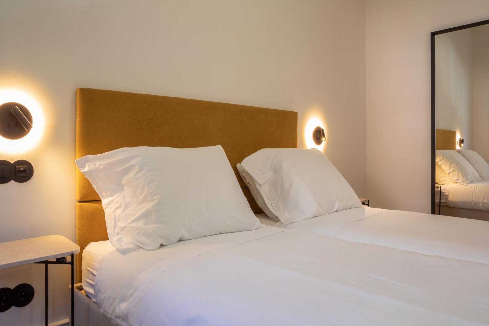 Alvalade 58 - Charming 2 Bedroom Apartment With Ac Near The Airport And City Center Lisbon Bagian luar foto