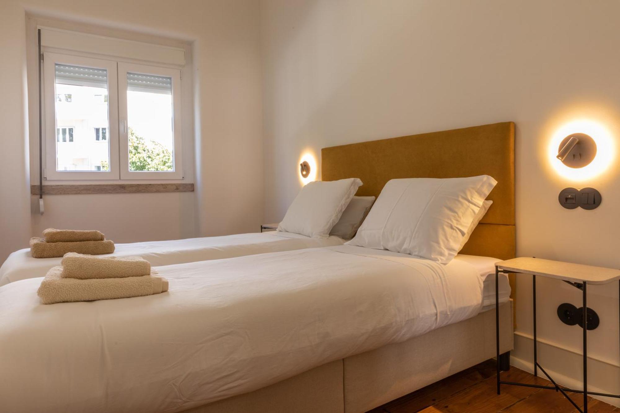 Alvalade 58 - Charming 2 Bedroom Apartment With Ac Near The Airport And City Center Lisbon Bagian luar foto